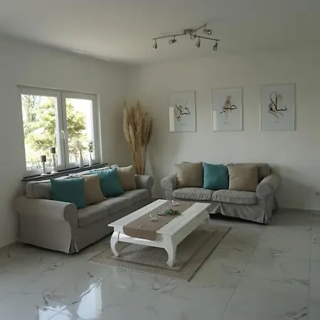 Semesterbostad Mit Schoener Aussicht