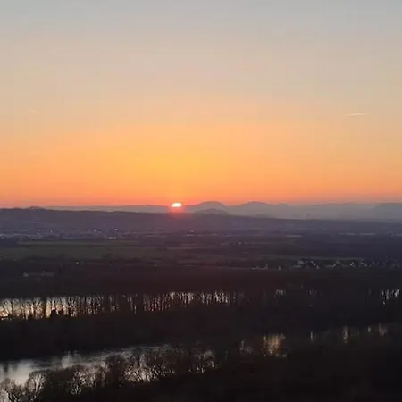 Mit Schoener Aussicht Dom wakacyjny Weitersburg