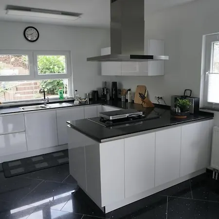 Mit Schoener Aussicht * Weitersburg