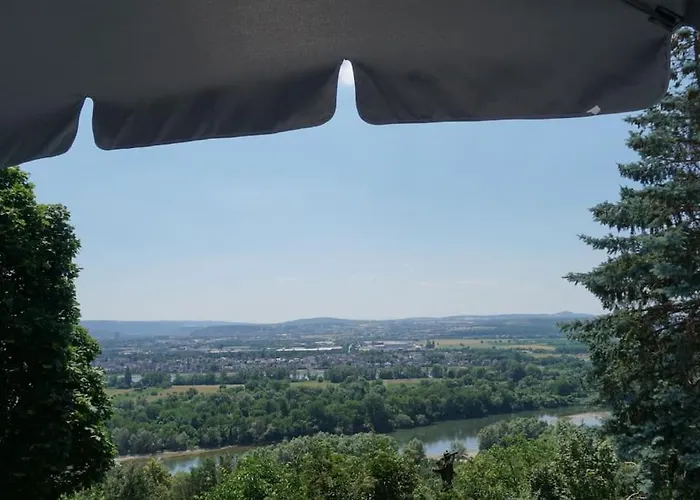 Holiday home Mit Schoener Aussicht Weitersburg