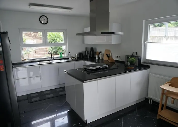 Mit Schoener Aussicht * Weitersburg