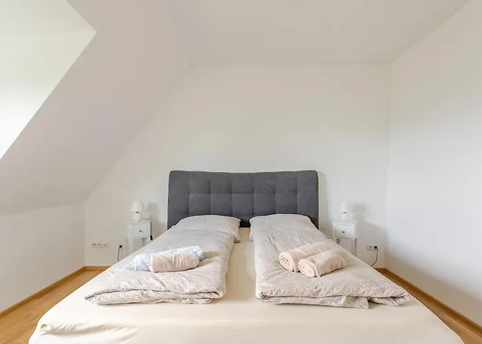 Mit Schoener Aussicht Holiday home Weitersburg